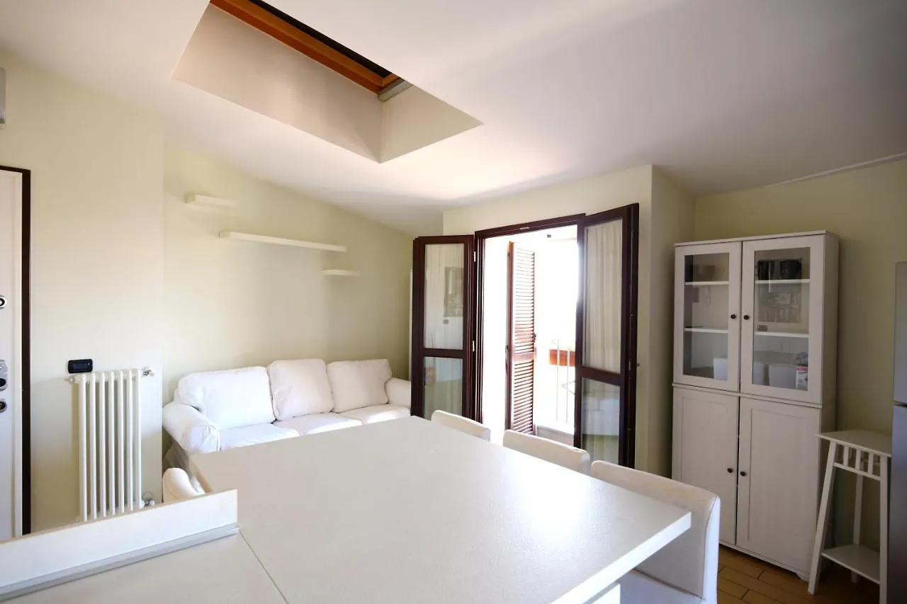 Relstay - Buenos Aires Mediolan 0*,